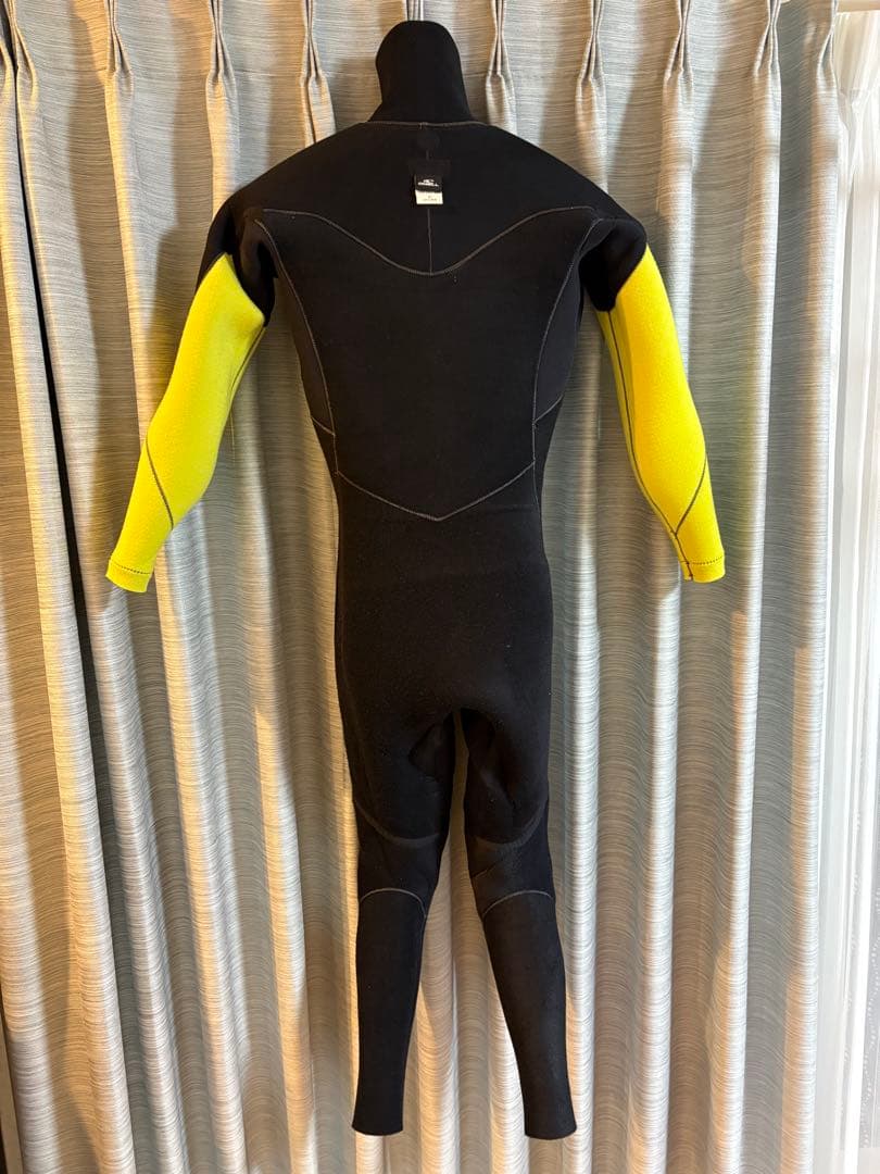 【新品】O'Neill セミドライスーツ MLBサイズ ブラック