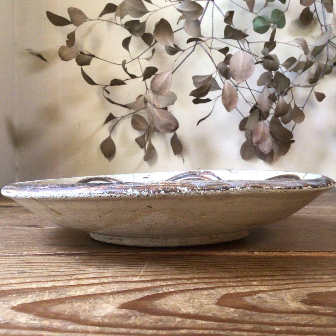 No4146 瀬戸焼き　鉄釉　馬の目皿　直径27.5cm 古瀬戸　石皿　送料無料