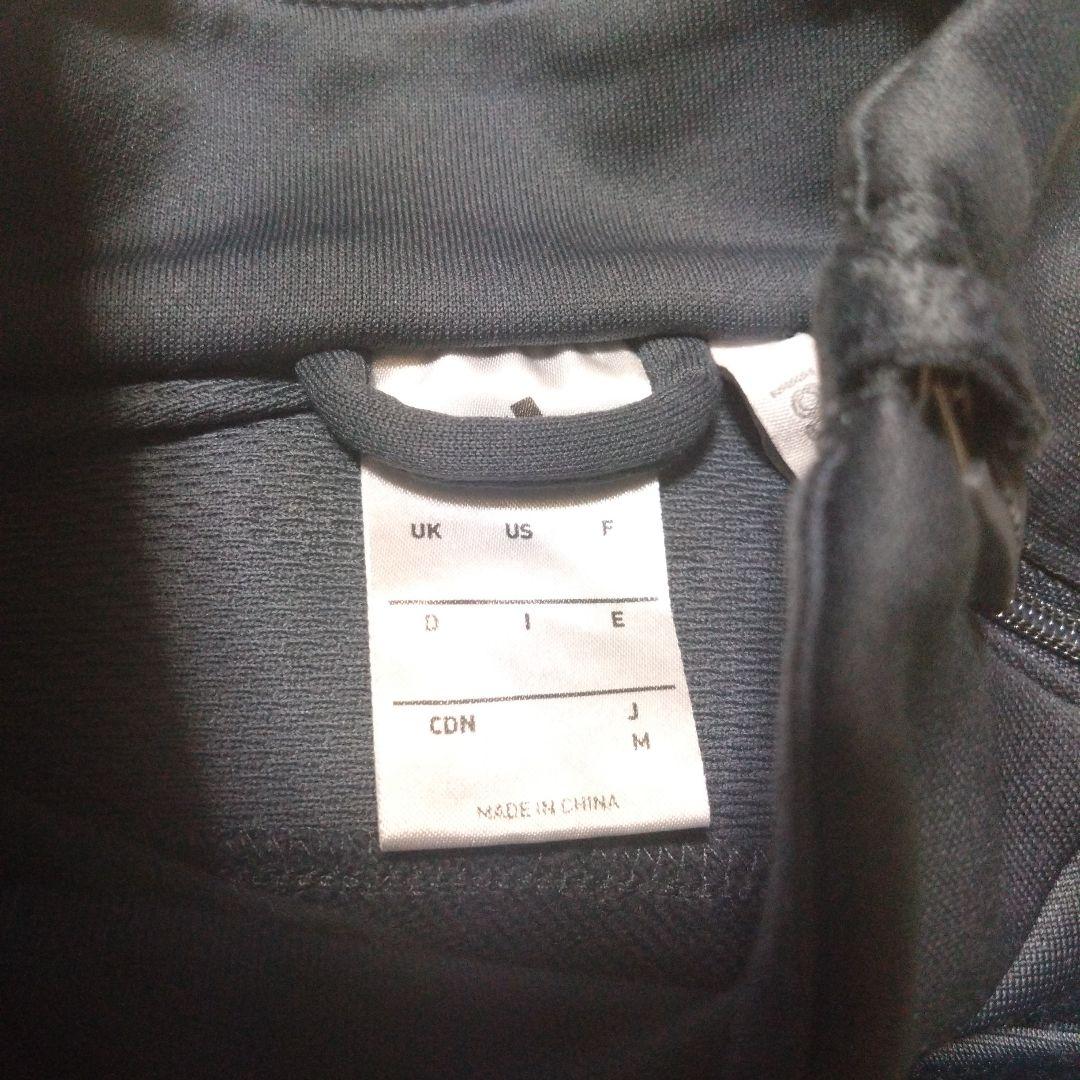 レアル・マドリード(首元に斜めファスナー、ハイネック)