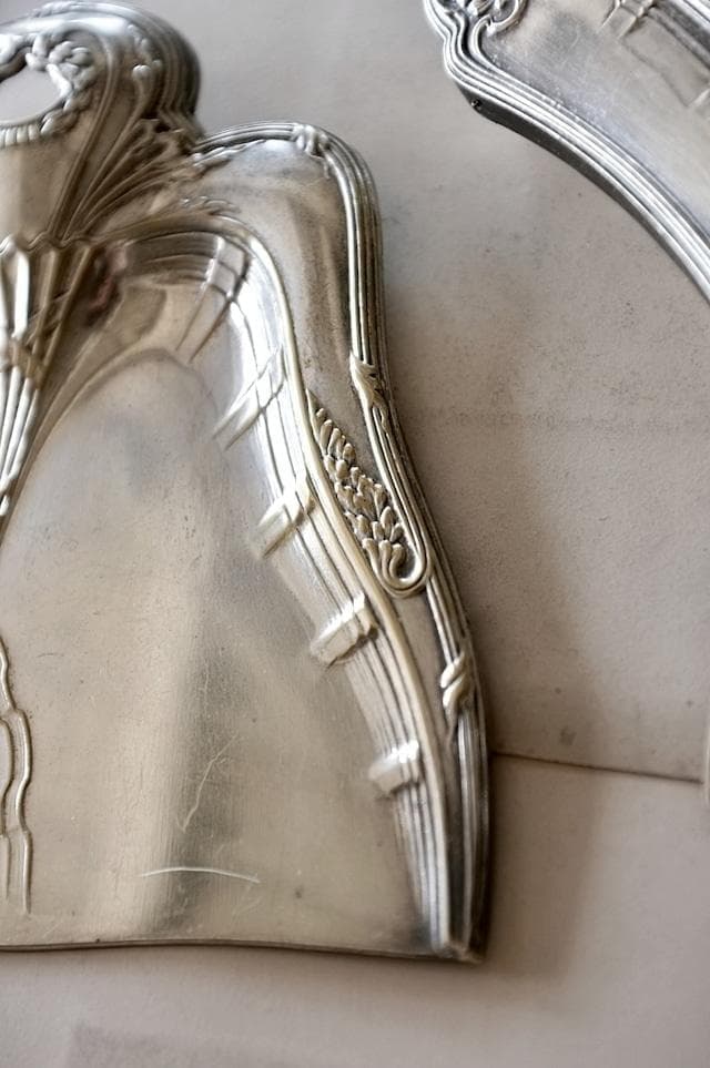 1900s フランス アールデコ 銀の蔦葉とダストパン＆ブラシ アンティーク