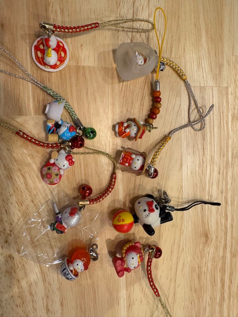 新春セール☆ハローキティストラップ