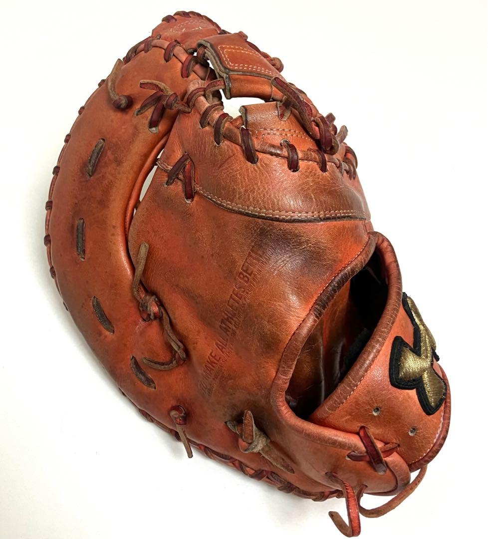 送料無料 アンダーアーマー 軟式一般用 ファーストミット 右利き用