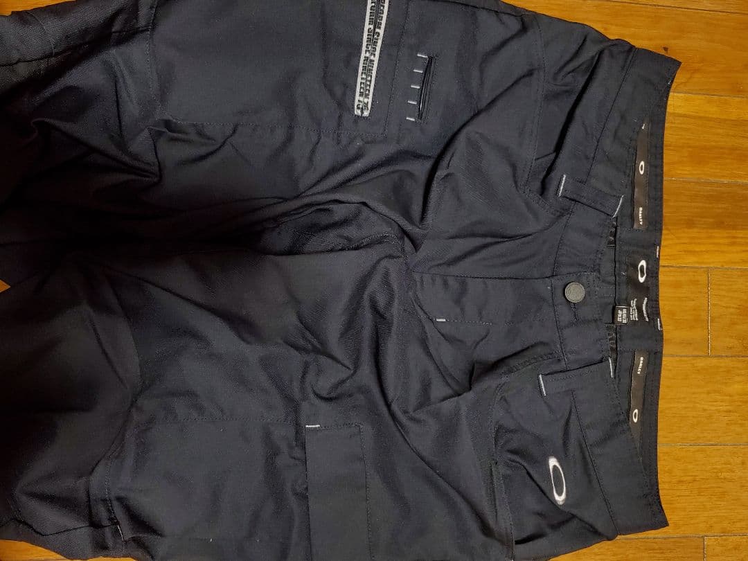 Oakley メンズパンツ 黒