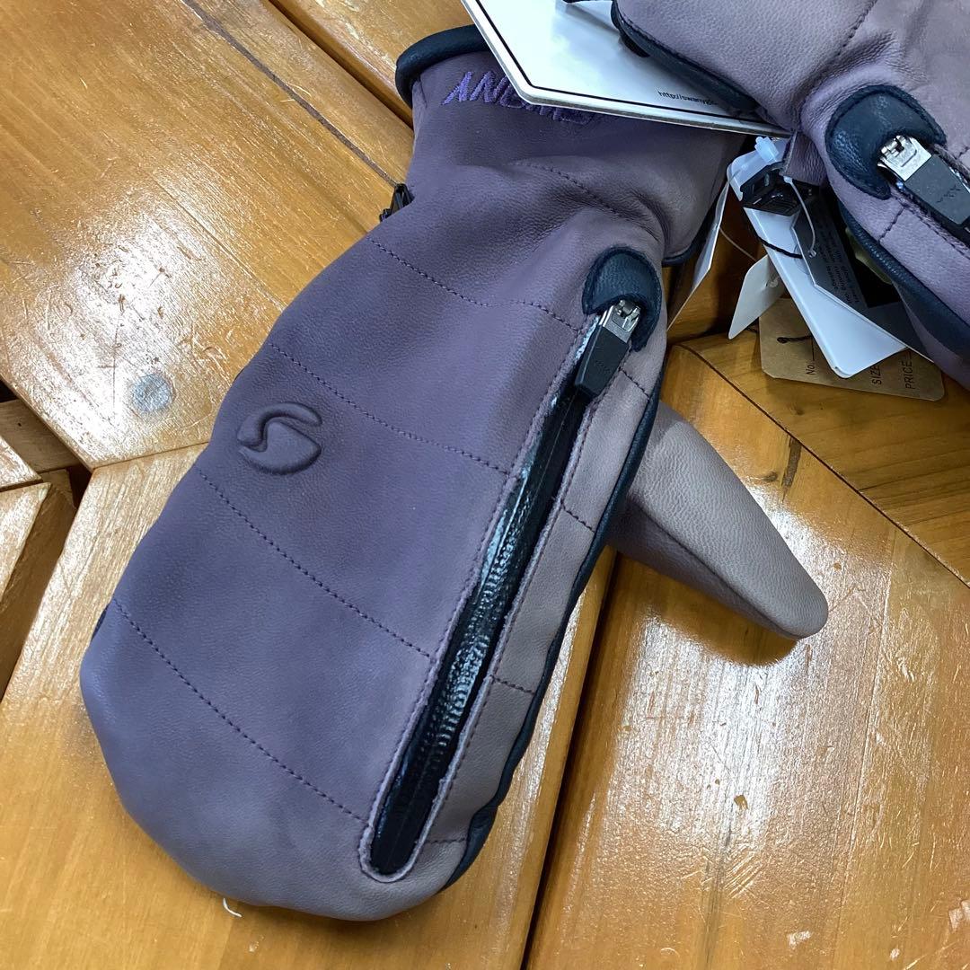 【店頭展示品、色褪せあり】　SWANY スノーボードグローブ　レディース　M