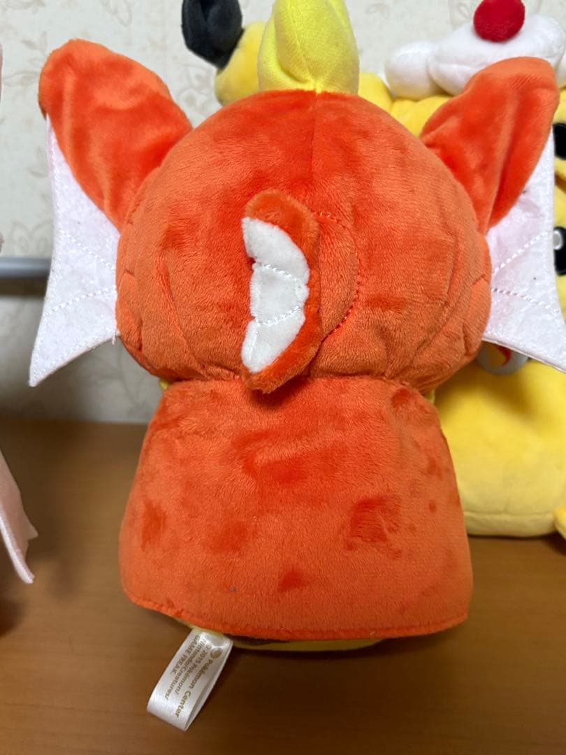 【最終値下げ】　ポンチョを着たピカチュウ　ぬいぐるみ　まとめ売り