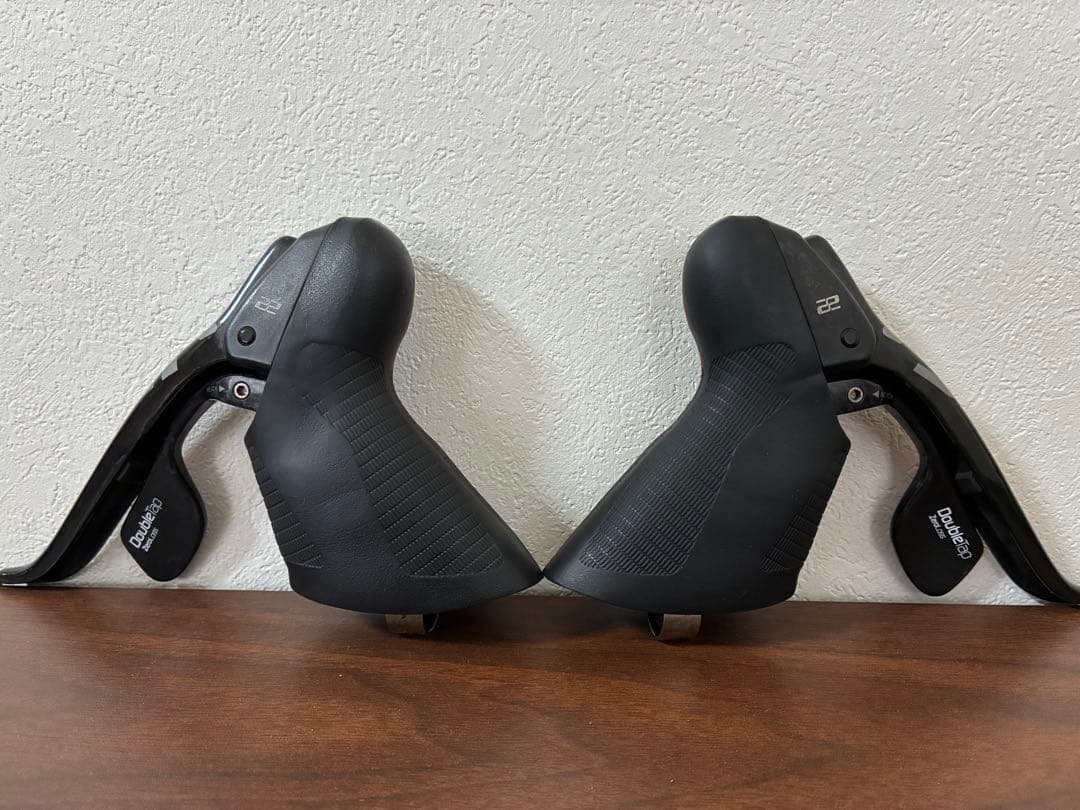 SRAM RED シフター・レバー ブラック/シルバー/レッド