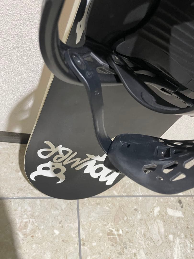 November ARTIST アーティスト　157