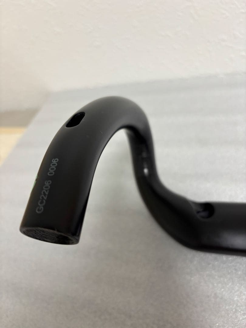 グスト　アタッキ　ロードバイク　カーボンハンドル　GUST ATTAQUE