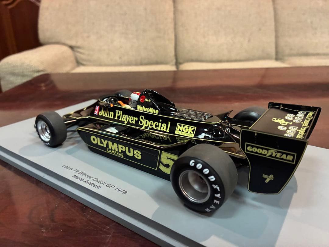 スパーク　1/18 ロータス79 1978 オランダGPウィナー