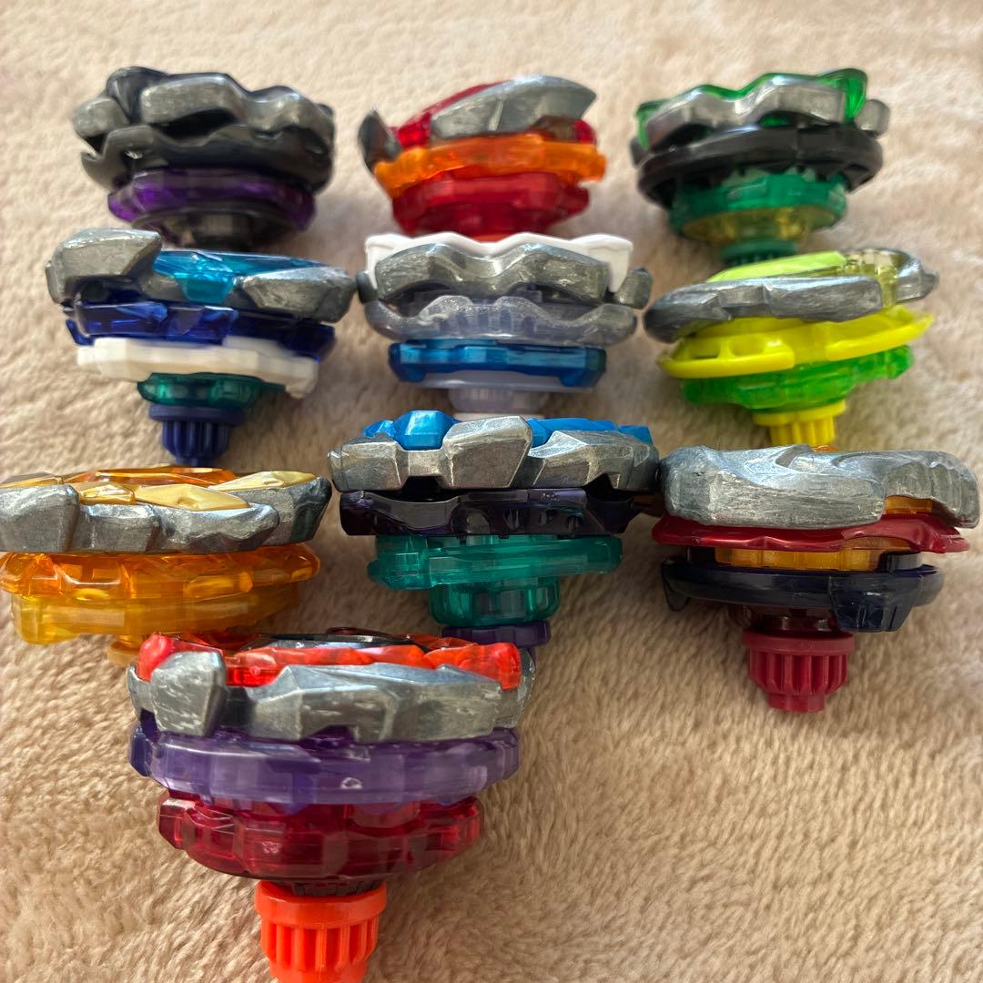 ベイブレードX スタジアム&ベイブレード10個まとめ売り