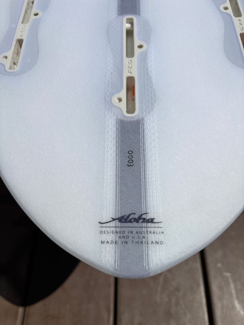 美品　サーフボード　ALOHA アロハSKIPPER ミッドレングス