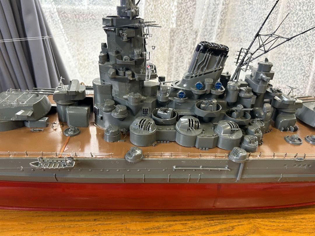 超大型戦艦大和1350mmテーブルからはみ出ます。精密製作完成品、送料込み販売