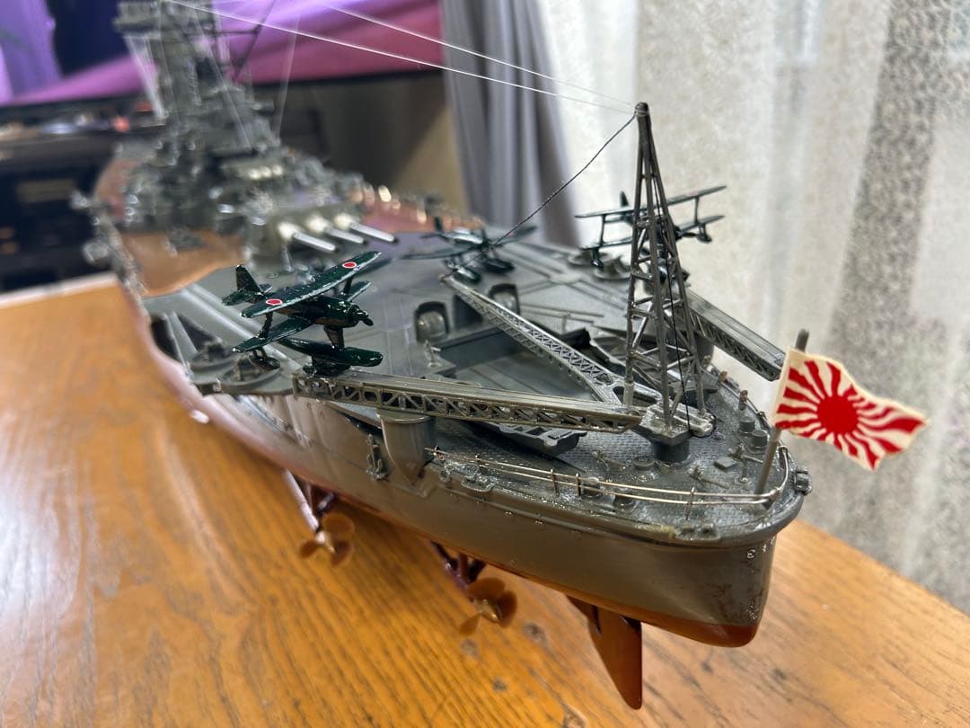 超大型戦艦大和1350mmテーブルからはみ出ます。精密製作完成品、送料込み販売