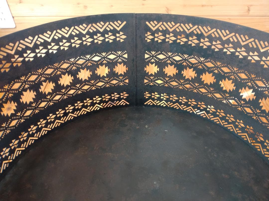 FUTURE FOX ナバホ柄 焚き火台 3回使用 五徳・収納袋付 元箱で発送