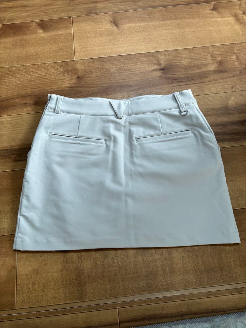 テーラーメイド　ゴルフ　レディースウェア　スカート