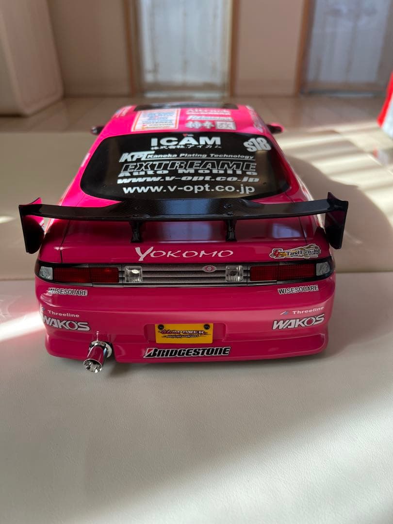 ヨコモ S14ドリフトカー ピンクボディー