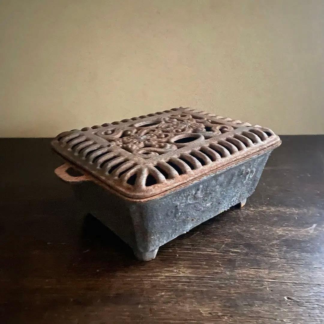 行火　豆炭あんか　鋳物　鉄　古道具　当時物　ガーデンオブジェにも