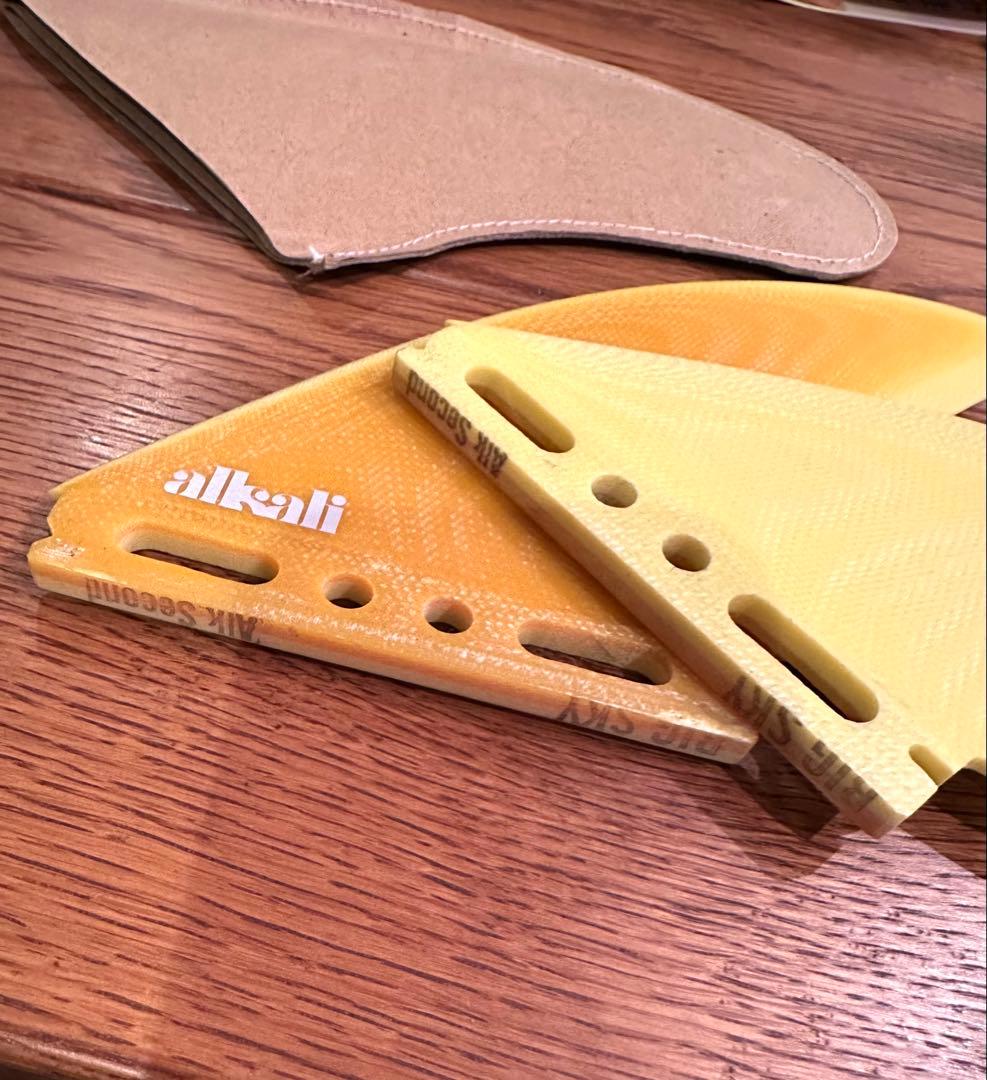 Alkali fin BIG SKY HIGH ASPECT TWIN アルカリ