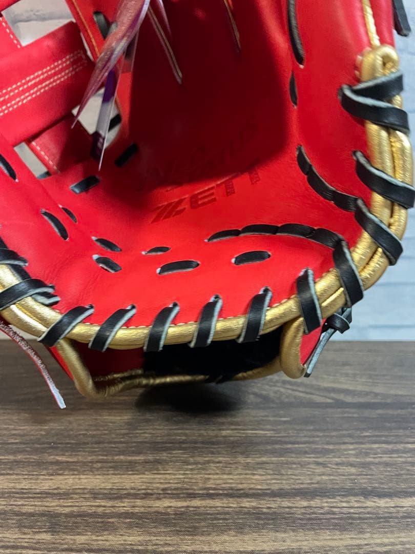 ゼット　軟式グローブ　ネオステイタス　大人サイズ　新品　展示品　未使用品　レッド