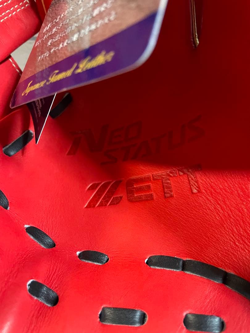 ゼット　軟式グローブ　ネオステイタス　大人サイズ　新品　展示品　未使用品　レッド