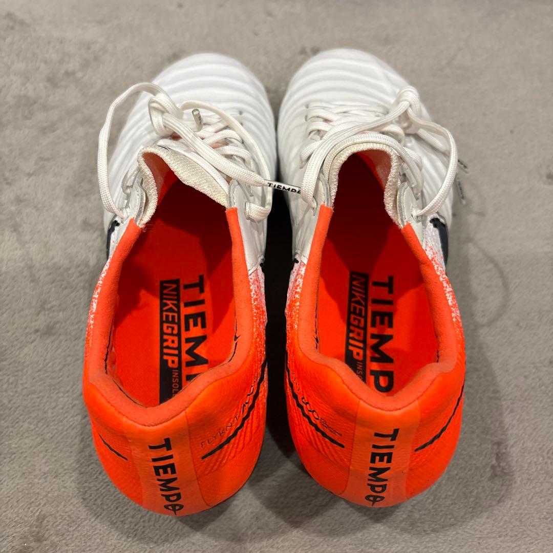 サッカースパイク ティエンポレジェンド7 エリートSG