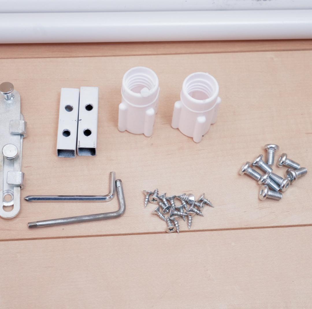 ペットケージ（脱走防止フェンス）　ぺットゲート　柵 フェンス 脱走防止 猫用美品