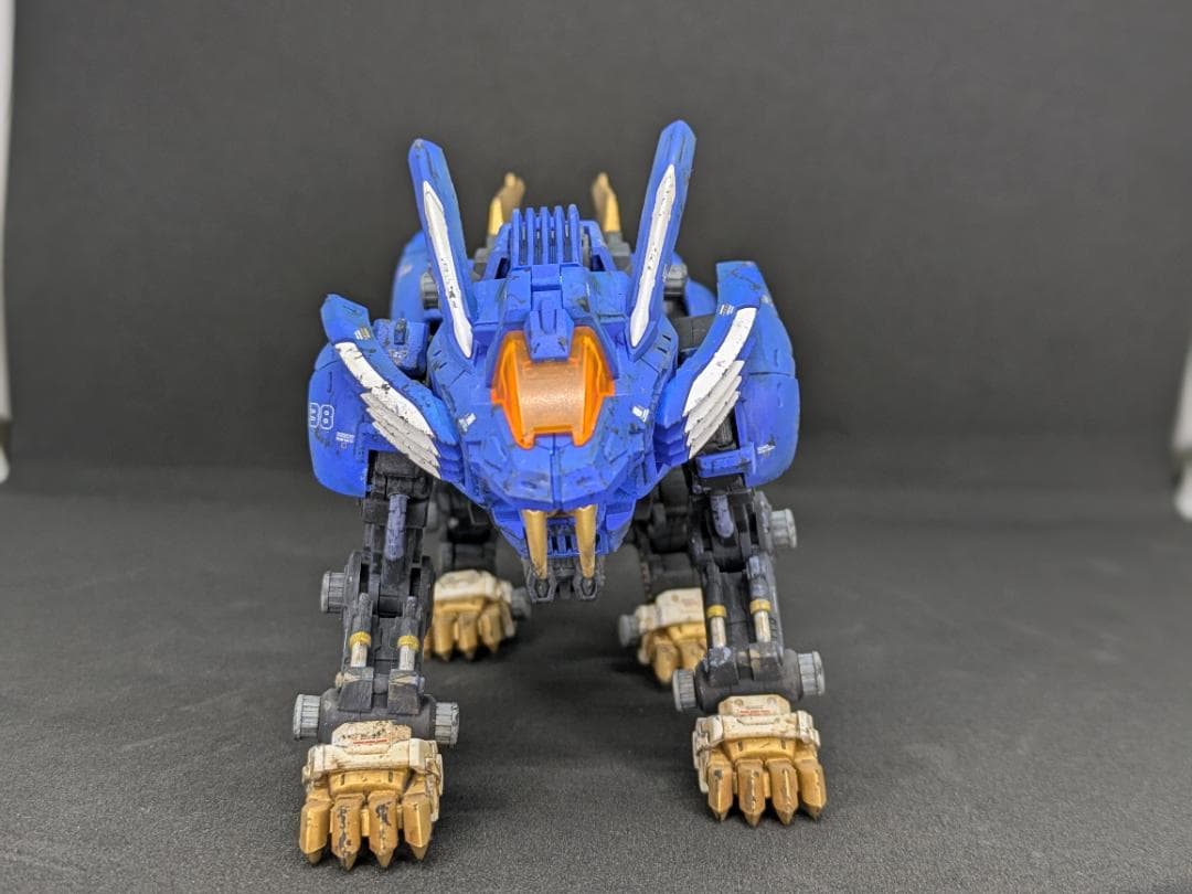 ゾイド　リアライズモデル RMZ-001　ブレードライガー　塗装済み完成品