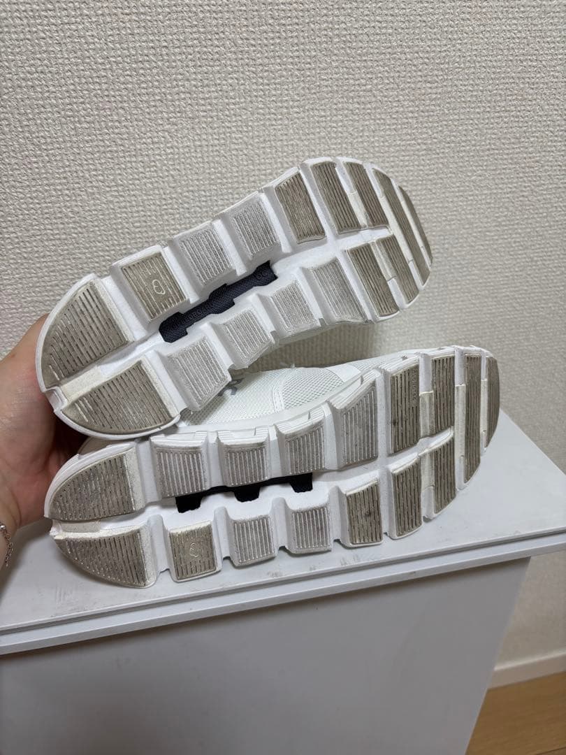 On Cloud 6 ランニングシューズ 24cm 女性