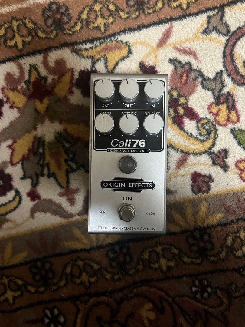 ギター Origin effects Cali76 Compact Deluxe