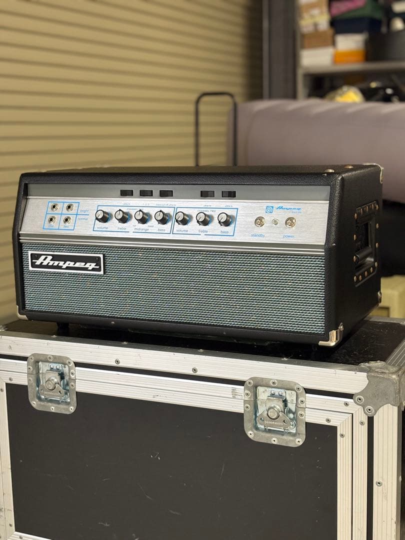 [最終値下げ] Ampeg svt-vr ベース用アンプ