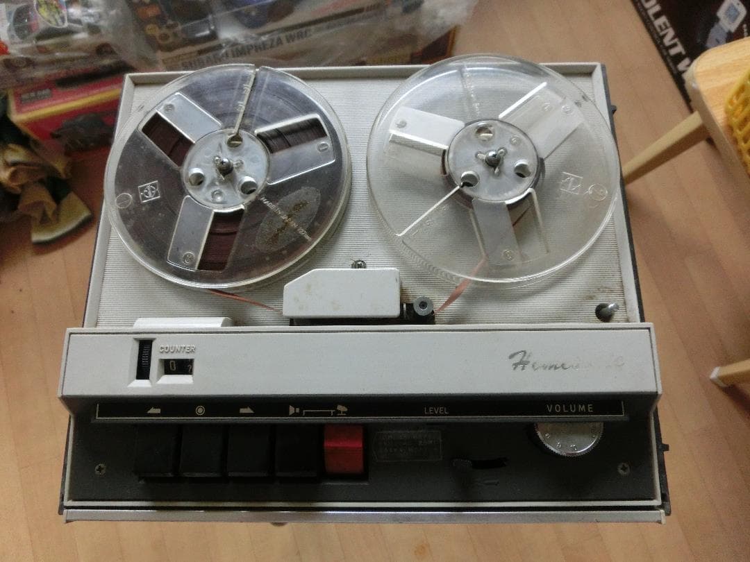 昭和の時代のナショナルのテープレコーダー