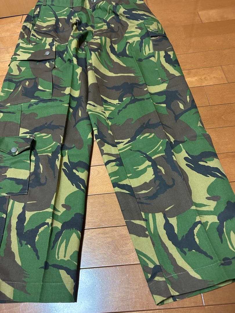 迷彩カーゴパンツ 軍パン　イギリス軍　軍パン　迷彩　サバゲー