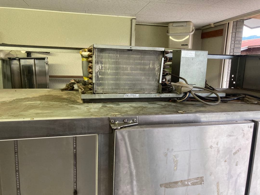 業務用6枚扉冷蔵庫　サンヨー　 6ドア　6扉