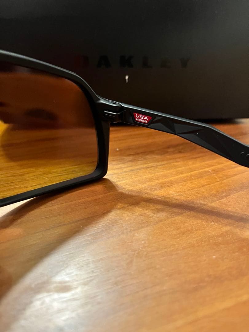 【未使用】オークリー スートロ レッドレンズ＋交換用レンズ付／付属品完備