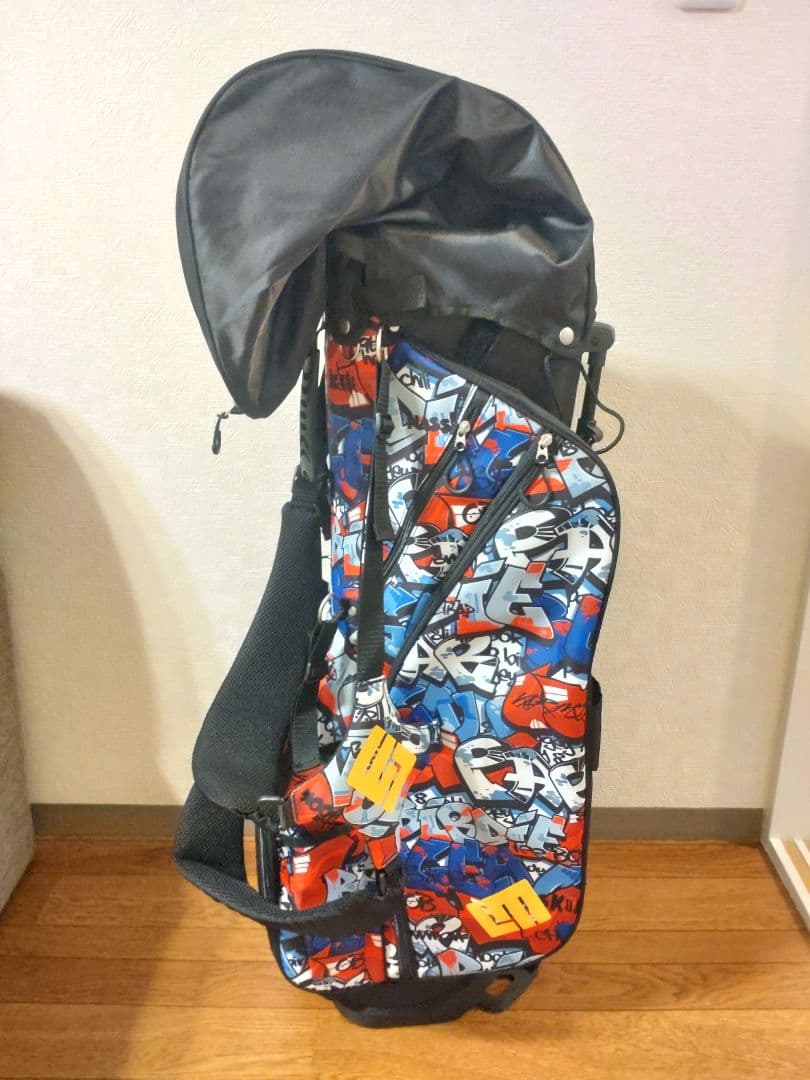 ラウドマウスゴルフ　グラフィックキャディバッグ