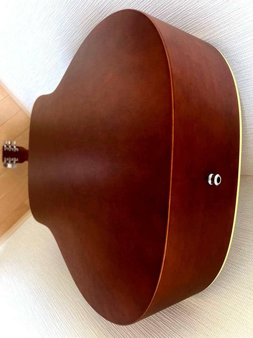 Art&Lutherie アートアンドルシアー初期モデル アコースティックギター