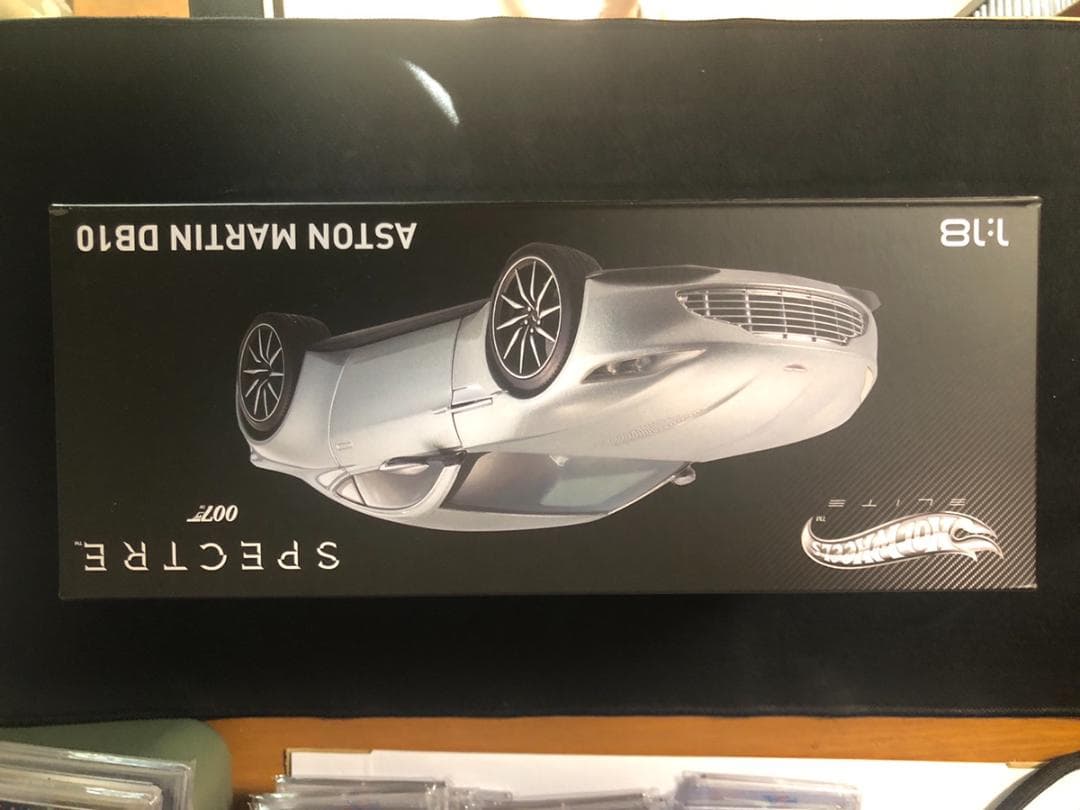 MATTEL 1/18 アストンマーチン DB10 007