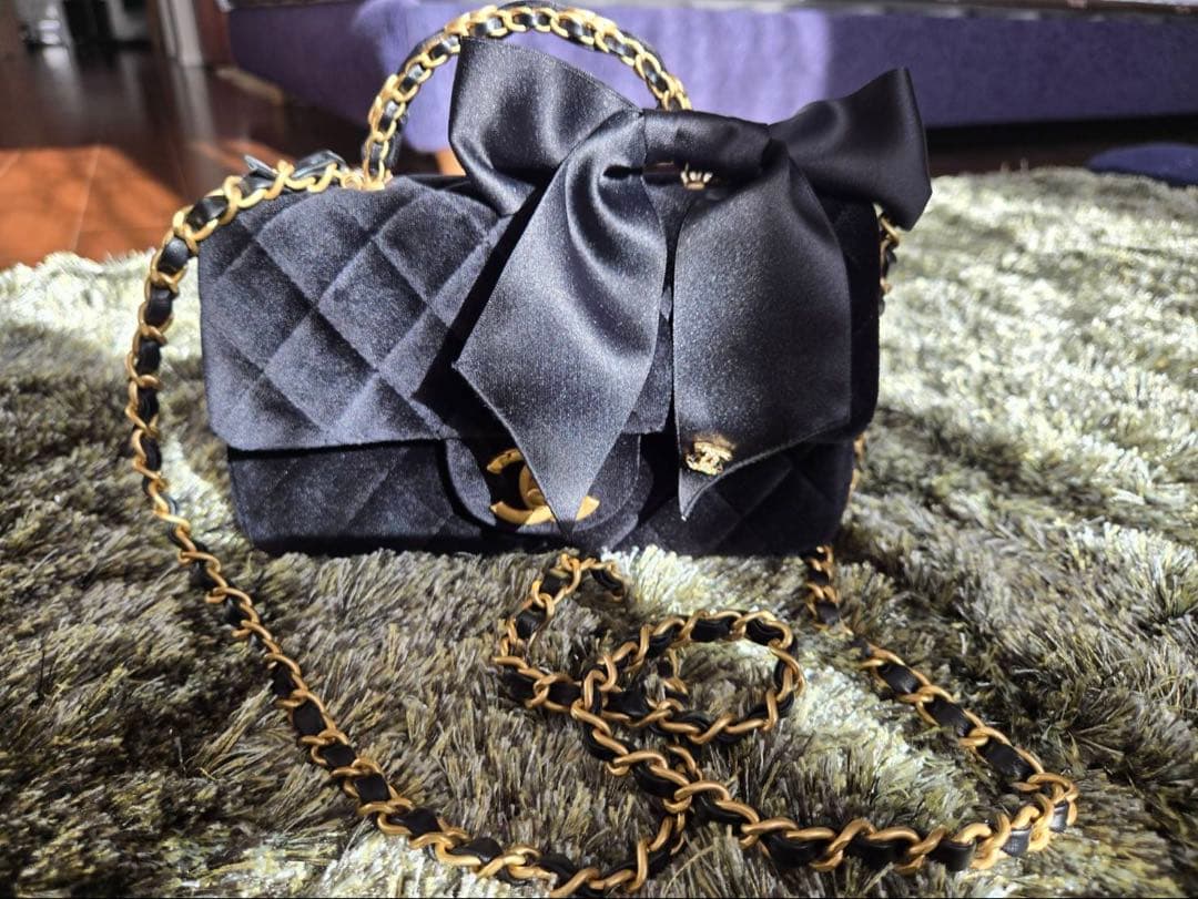 Chanel リボン付き　ベルベット フラップバッグ　ショルダーバッグ