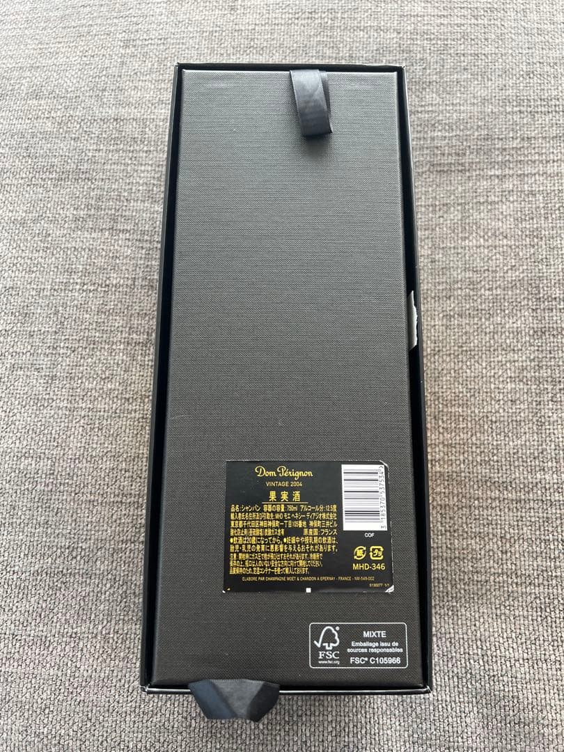 ドンペリニヨン 限定版　ヴィンテージ ジェフ クーン 2004
