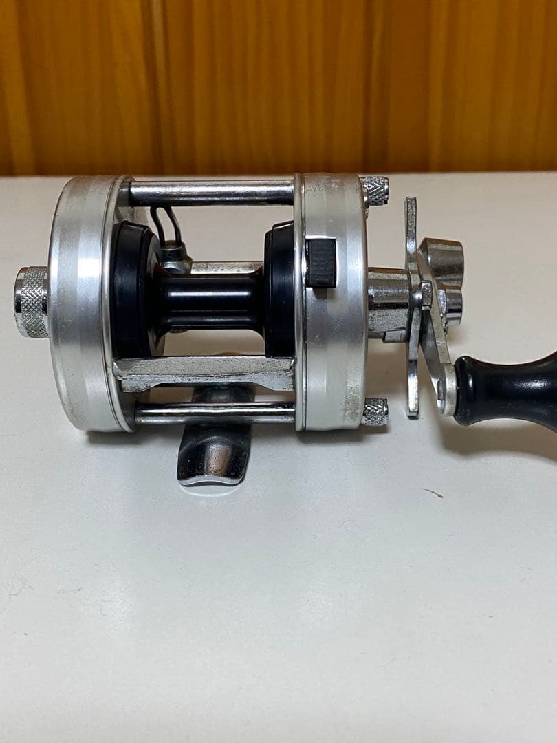 り*う様 ❤️希少❤️ABU Ambassadeur 2500C ベイトリール