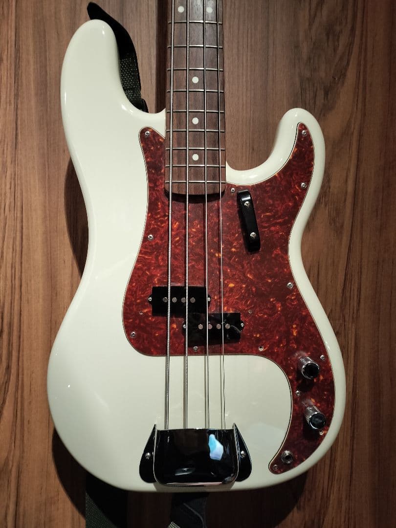 ハマオカモト　フェンダー　ベース　#4