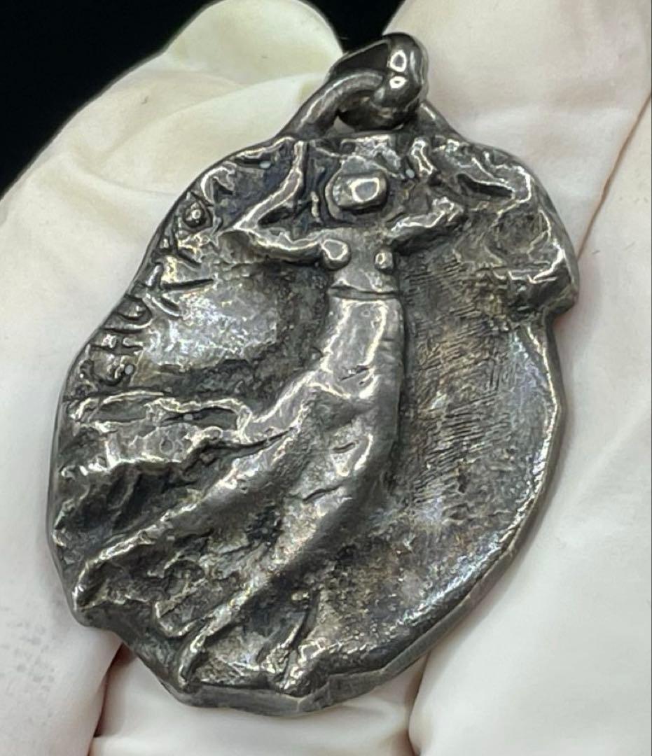 彫刻家 佐藤忠良 「空よ」 ペンダントトップ