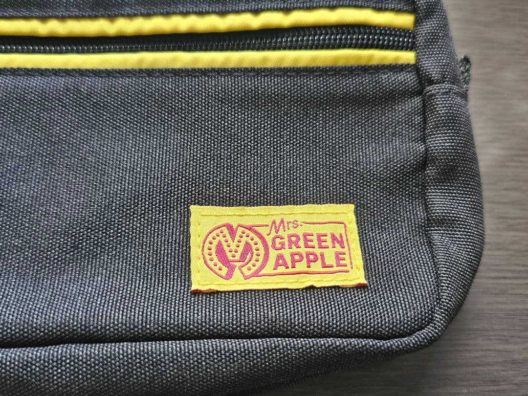 Mrs.GREEN APPLE　ショルダーバッグ