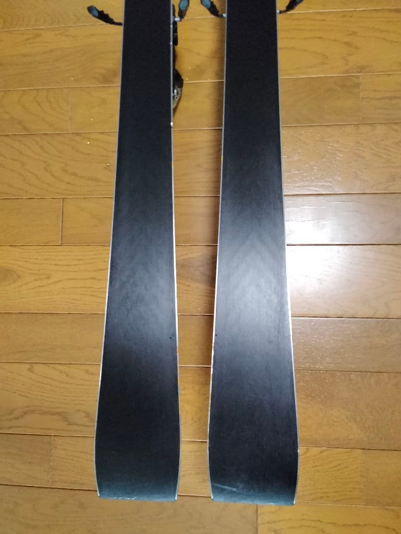 美品 2024-2025 VOLKL レースタイガーSL WC D 165cm