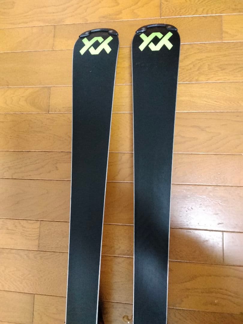 美品 2024-2025 VOLKL レースタイガーSL WC D 165cm