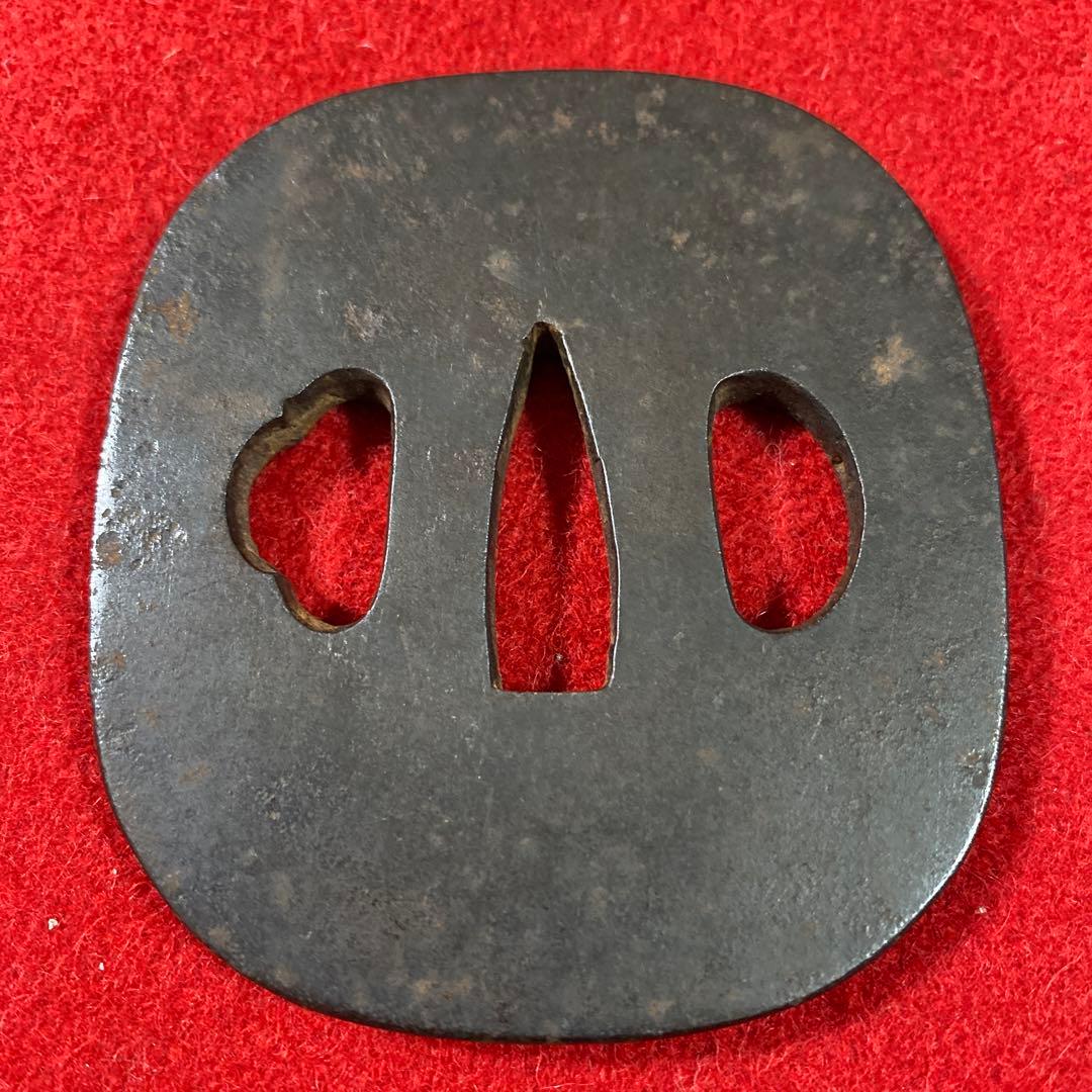 B–5 日本刀の鍔（つば）　「國廣」刻印　武具　刀装具アンティーク　美術工芸品