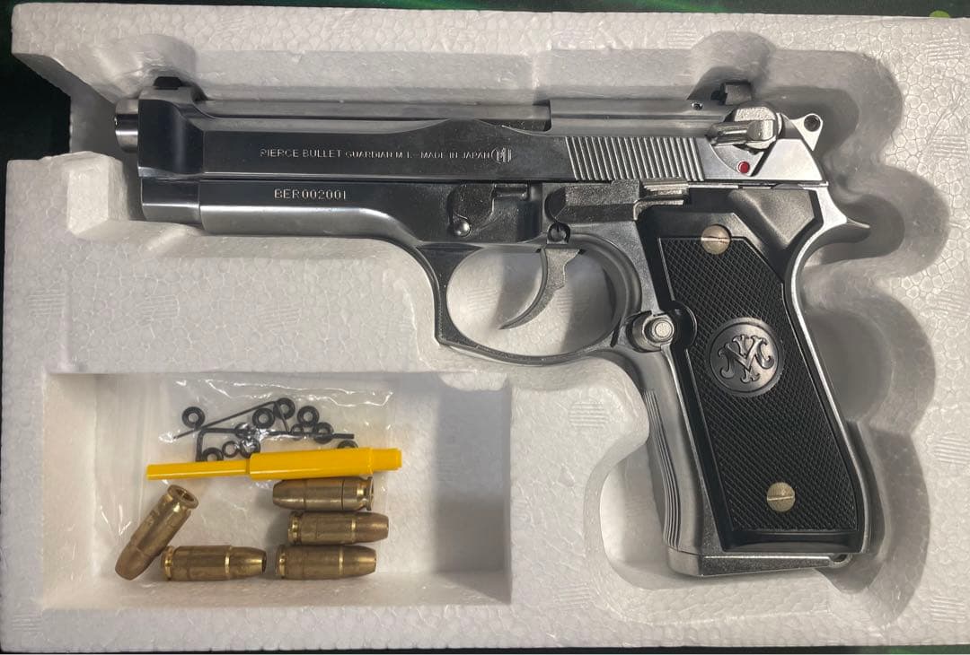 未発火M92F モデルガン ブリガーティアシルバー　マルシン
