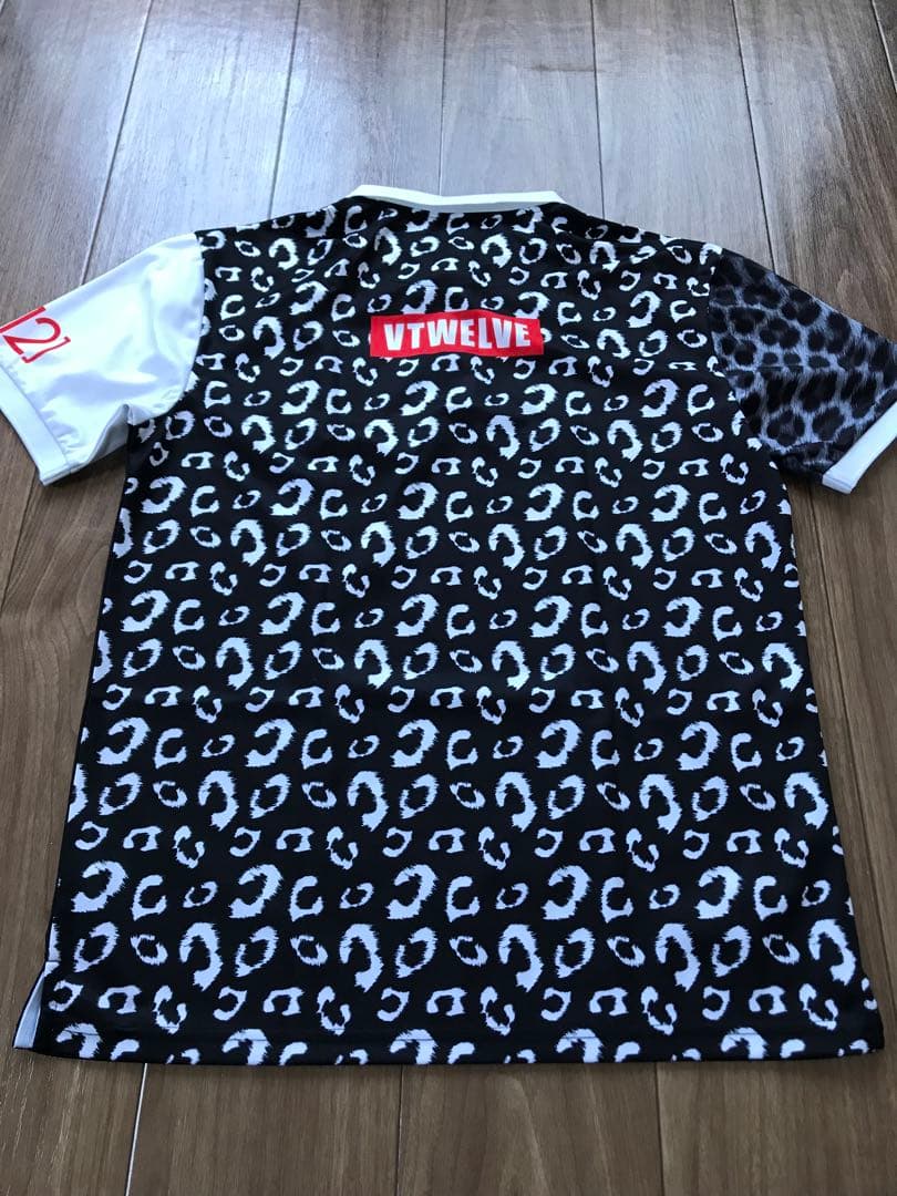 未使用に近い　タグなし　V12 ヴィトゥエルブ 半袖　ポロ　メンズ　サイズL