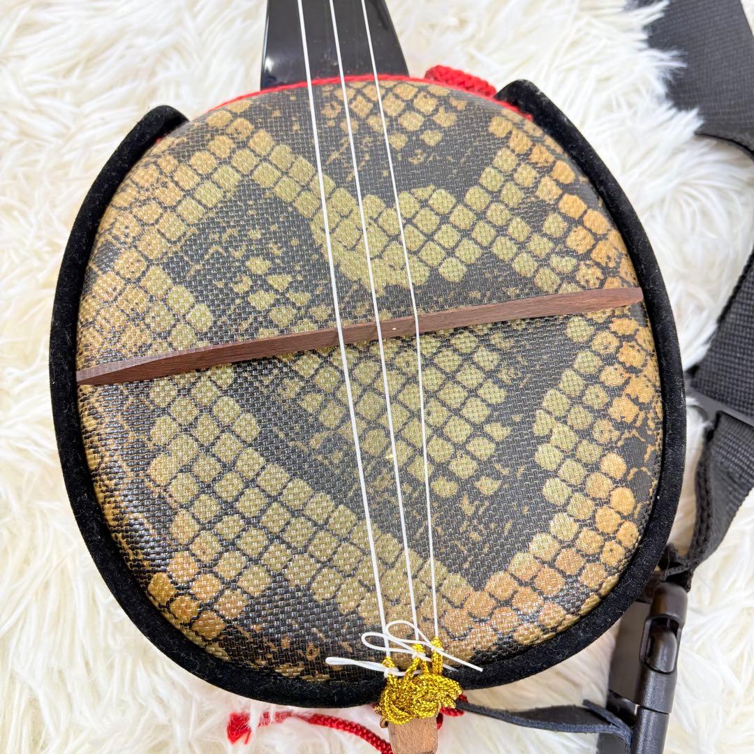 沖縄三線 ベルト付き 人工皮 蛇柄 和楽器 伝統