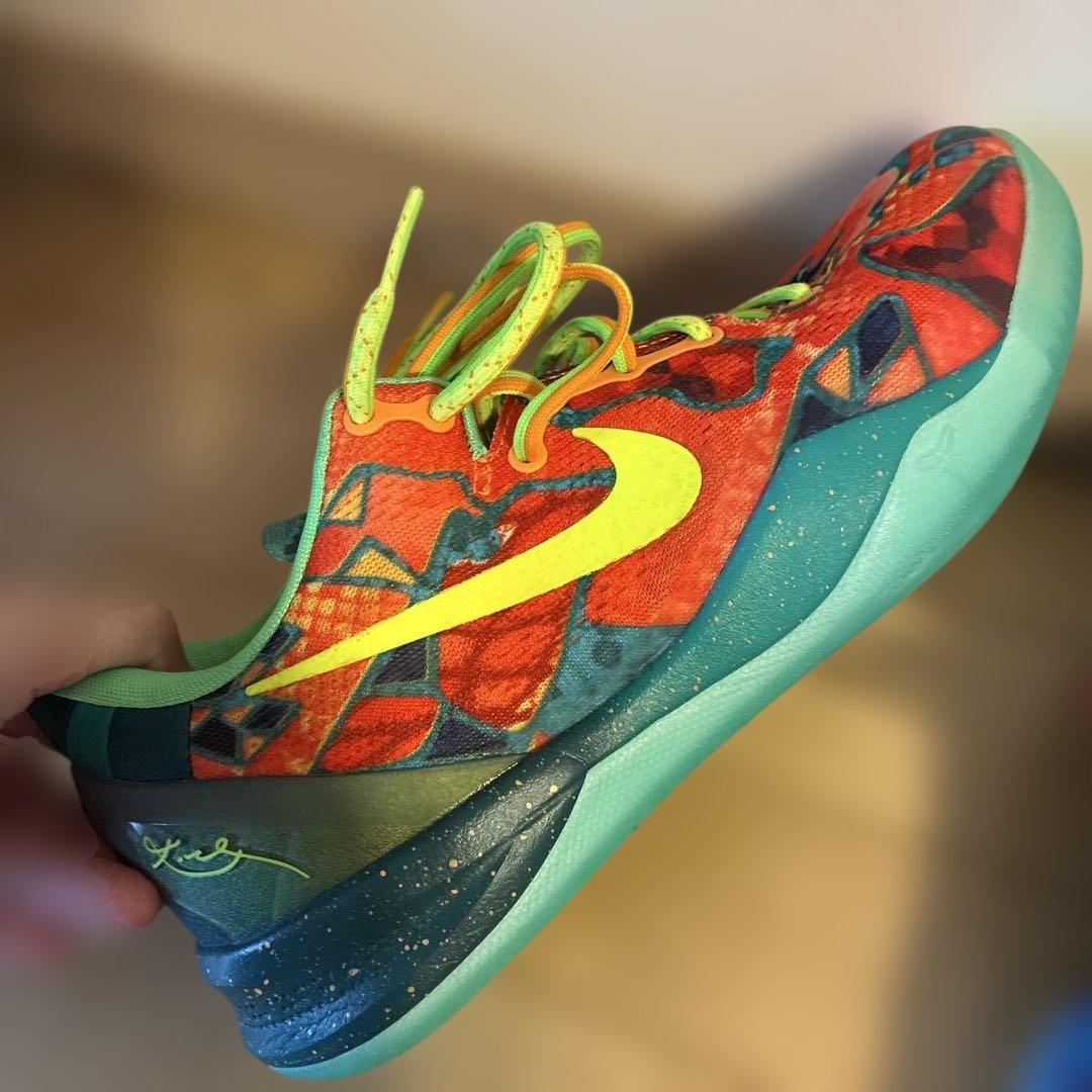 美品！コービー8 バッシュ　25.5センチ